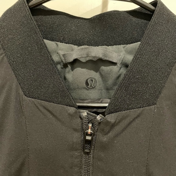 Men's Lululemon Black Bomber Jacket - Picture 3 of 5